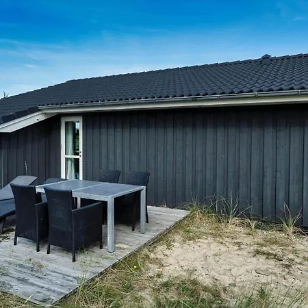 Ve063-vejers-strand-rylevej-27 *